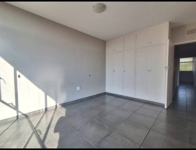 2 BEDROOM FLAT FOR SALE IN THREE RIVERS
